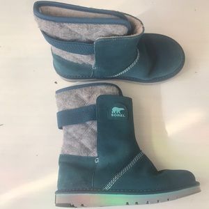 Girls size 4 sorel